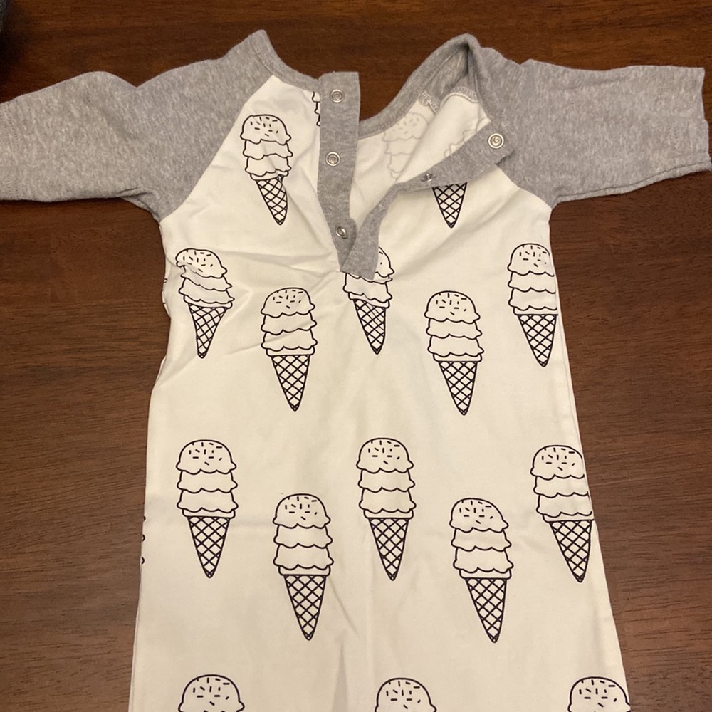 Monica & Andy - pajama/bodysuit